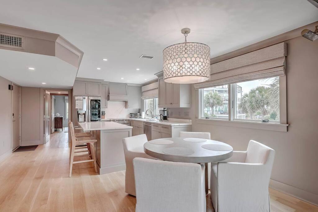 New Listing! Seagrove Villa 3A - Luxurious Ocean View! جزيرة النخيل المظهر الخارجي الصورة