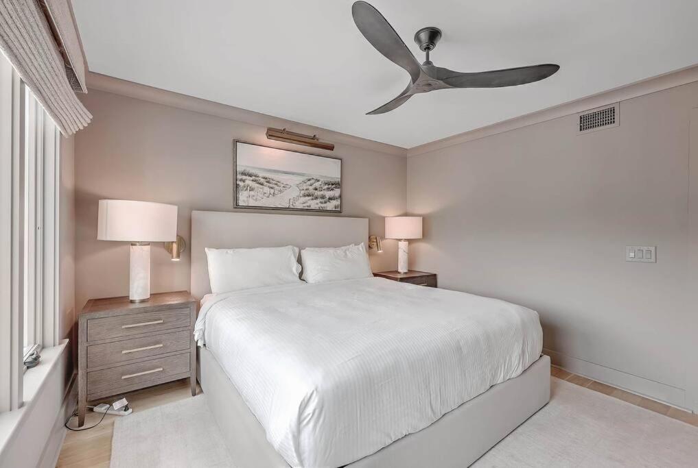 New Listing! Seagrove Villa 3A - Luxurious Ocean View! جزيرة النخيل المظهر الخارجي الصورة